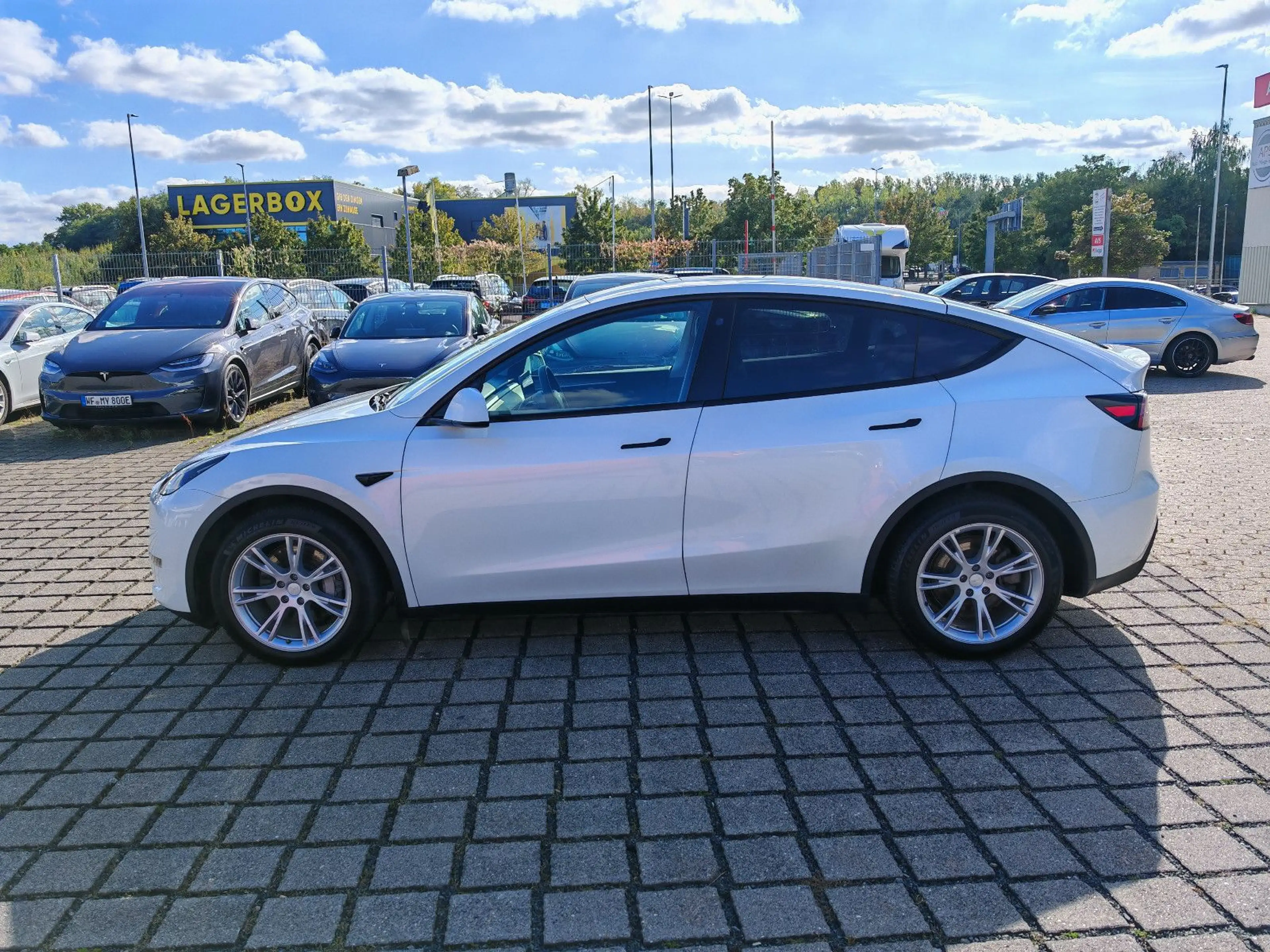 Tesla Model Y LongRange AWD |  SoH 91,8% — photo 14