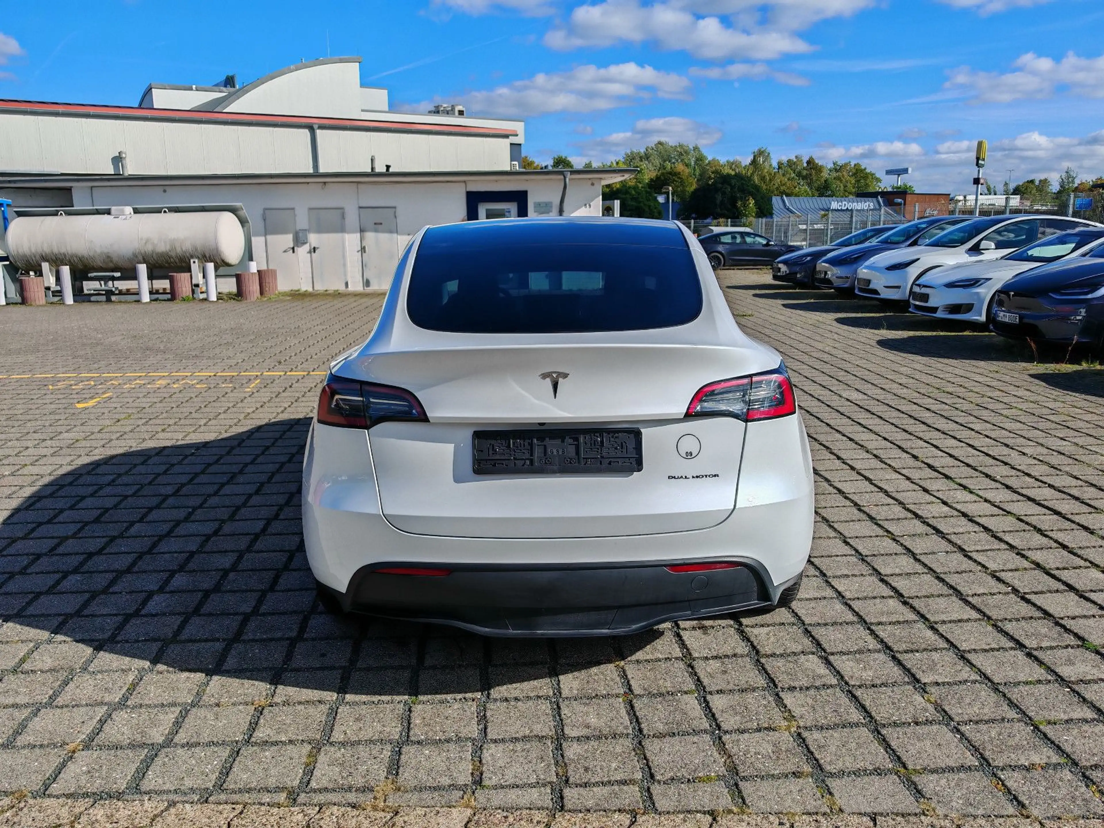 Tesla Model Y LongRange AWD |  SoH 91,8% — photo 12