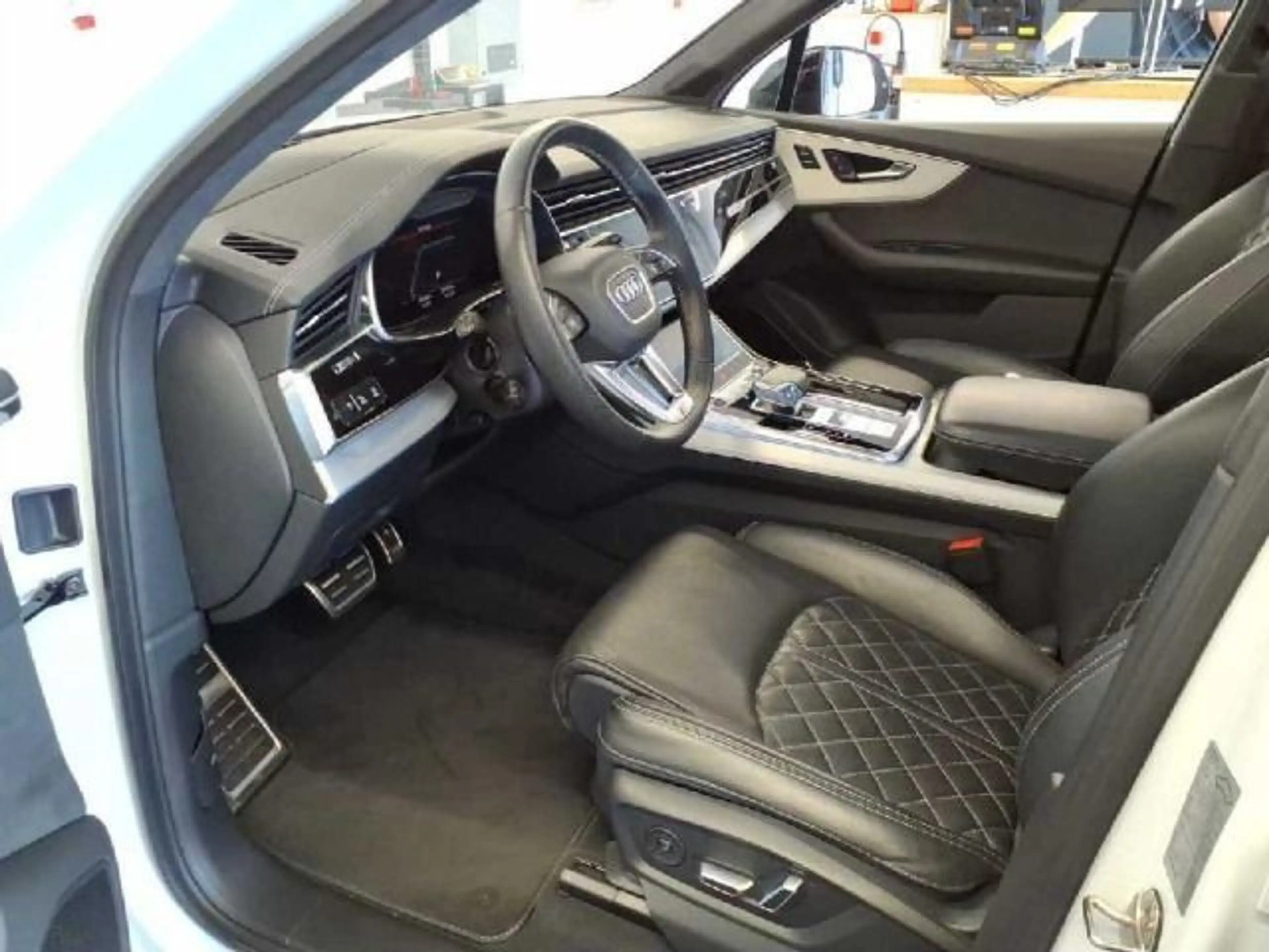 Audi SQ7 tiptronic Pano B&O AHK StdHzg Matrix — photo 7