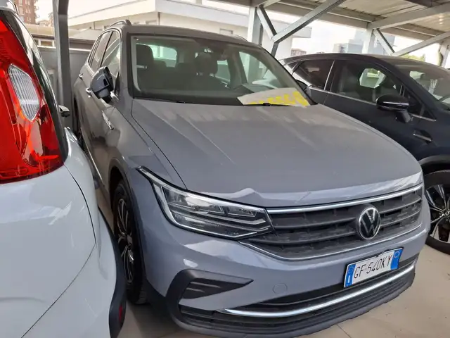 Volkswagen Tiguan view 7