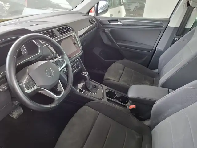Volkswagen Tiguan view 10