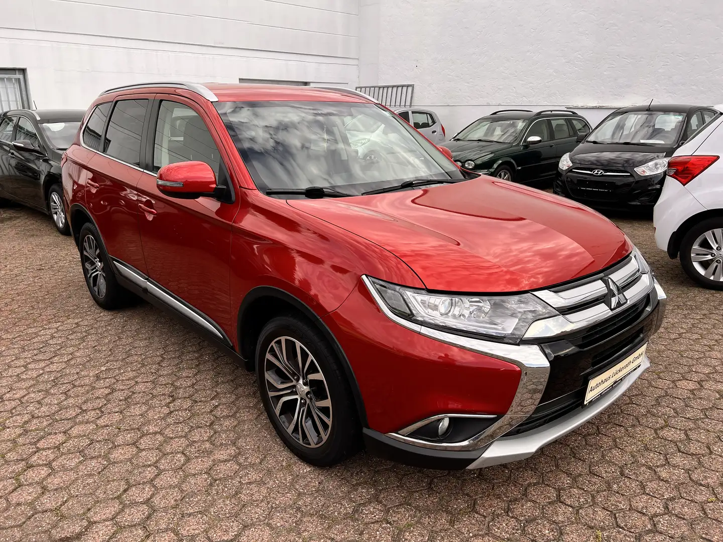 Mitsubishi Outlander Outlander 2.0 2WD CVT Edition 100 Rouge - 1