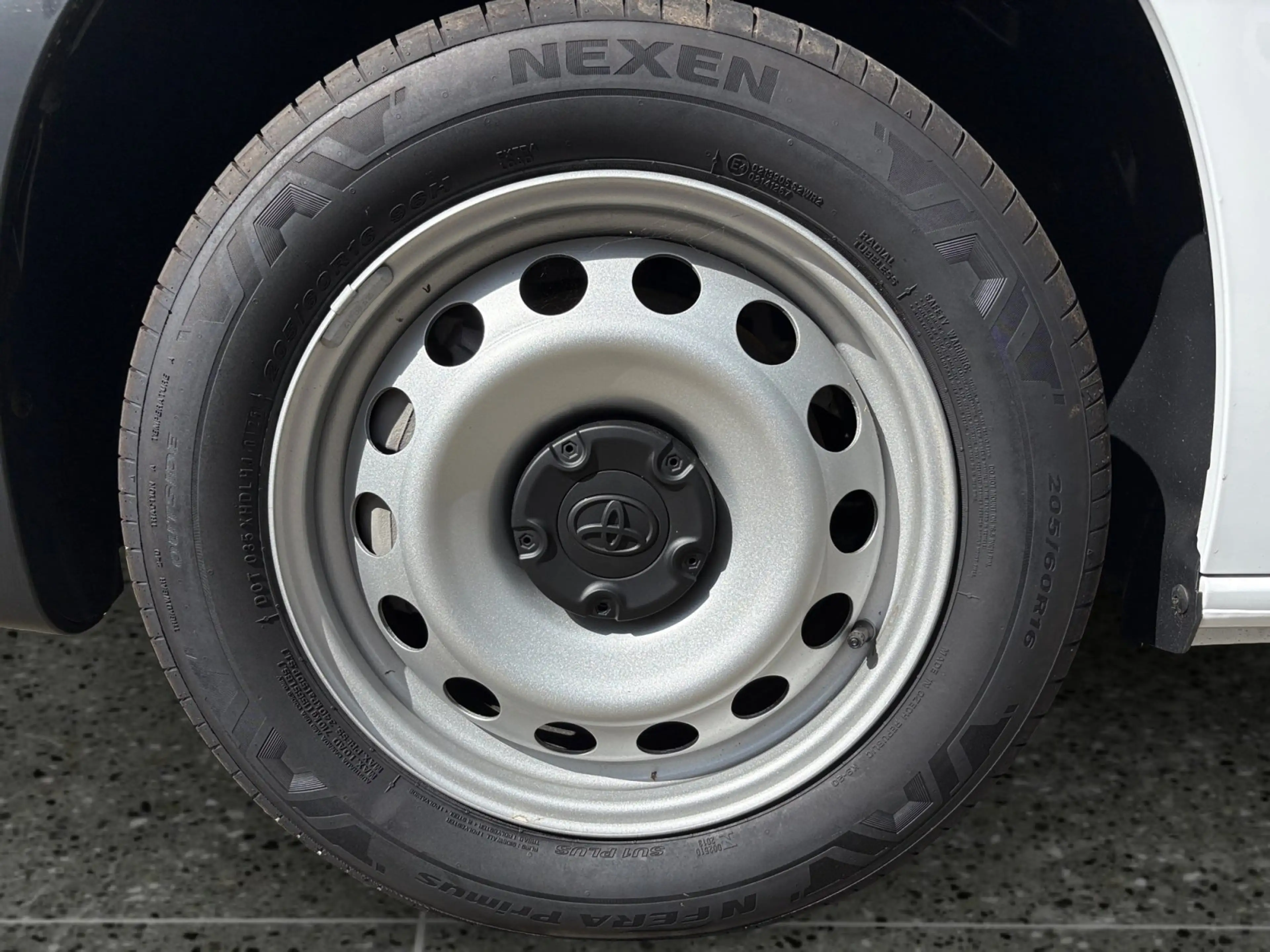 Toyota Proace City 1.5 D-4D L2 Meister Navi*DynLicht — photo 15