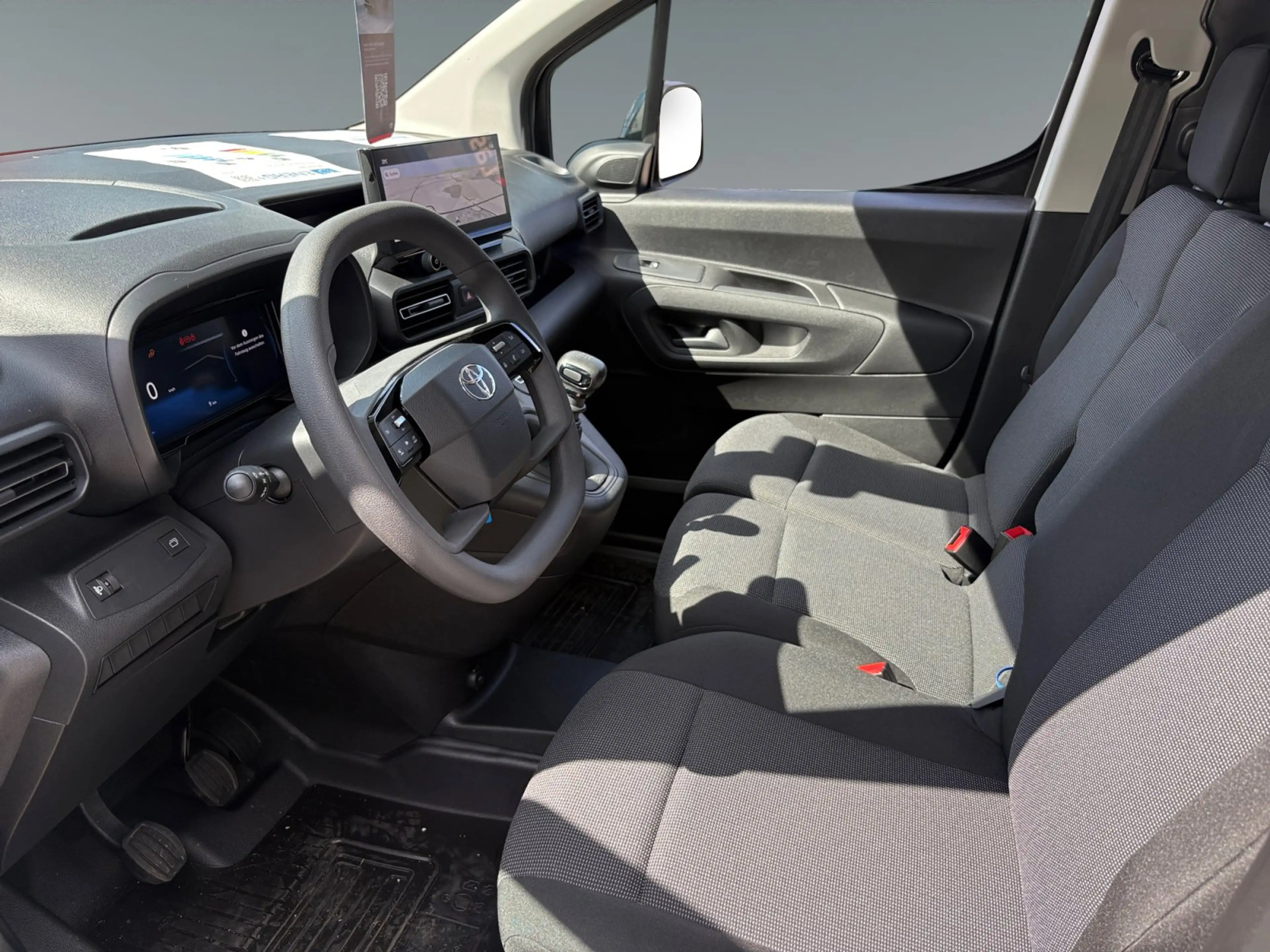 Toyota Proace City 1.5 D-4D L2 Meister Navi*DynLicht — photo 10