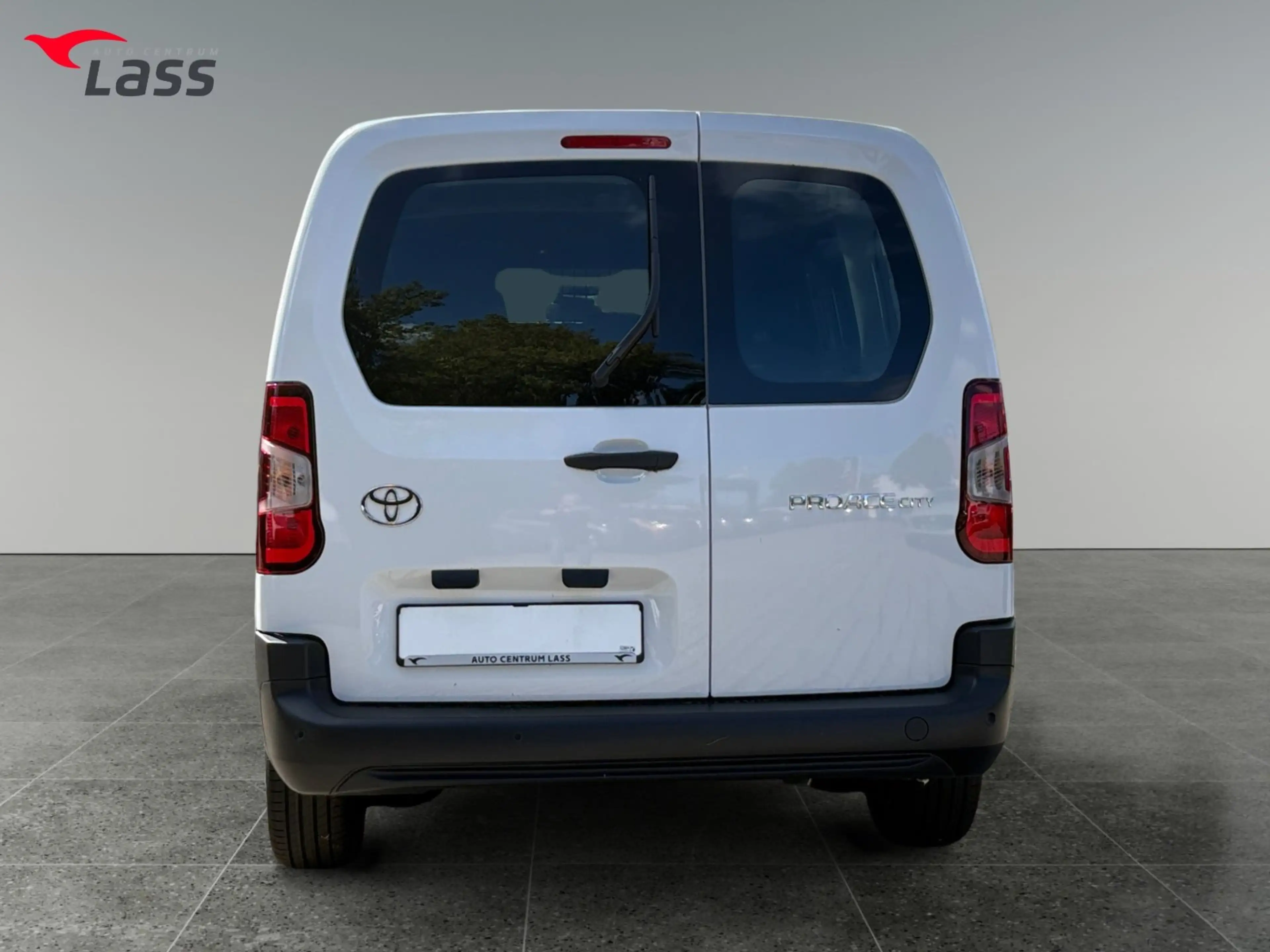 Toyota Proace City 1.5 D-4D L2 Meister Navi*DynLicht — photo 5