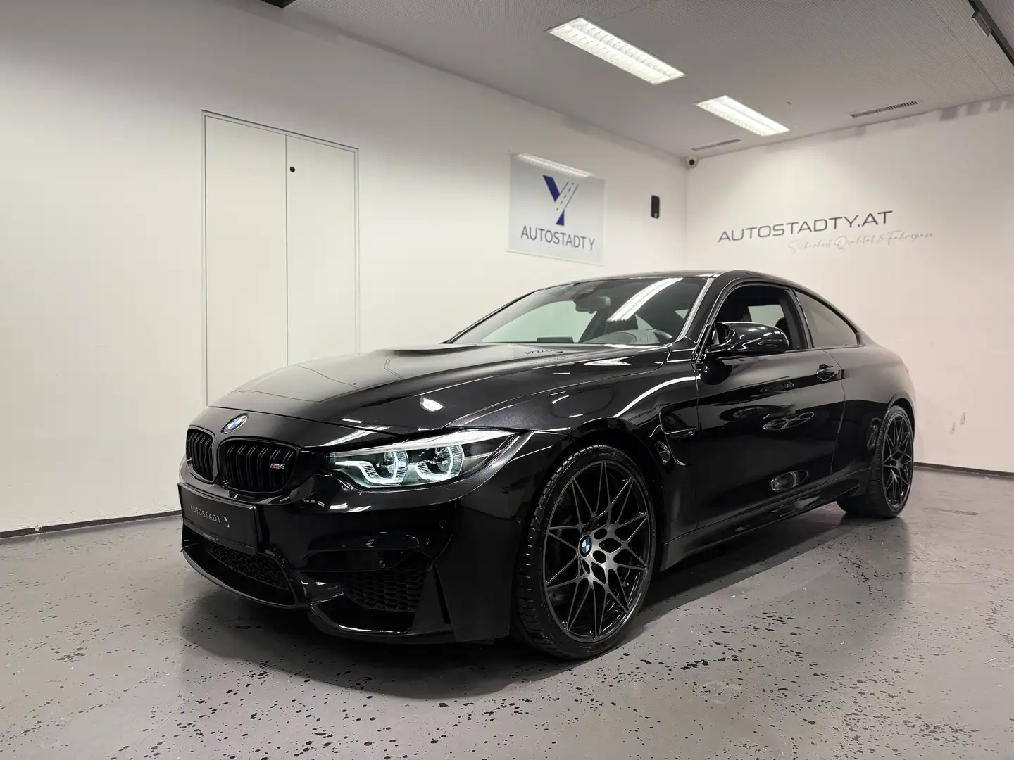 BMW M4 M4 F82 Comp. LCI II Schwarz - 1