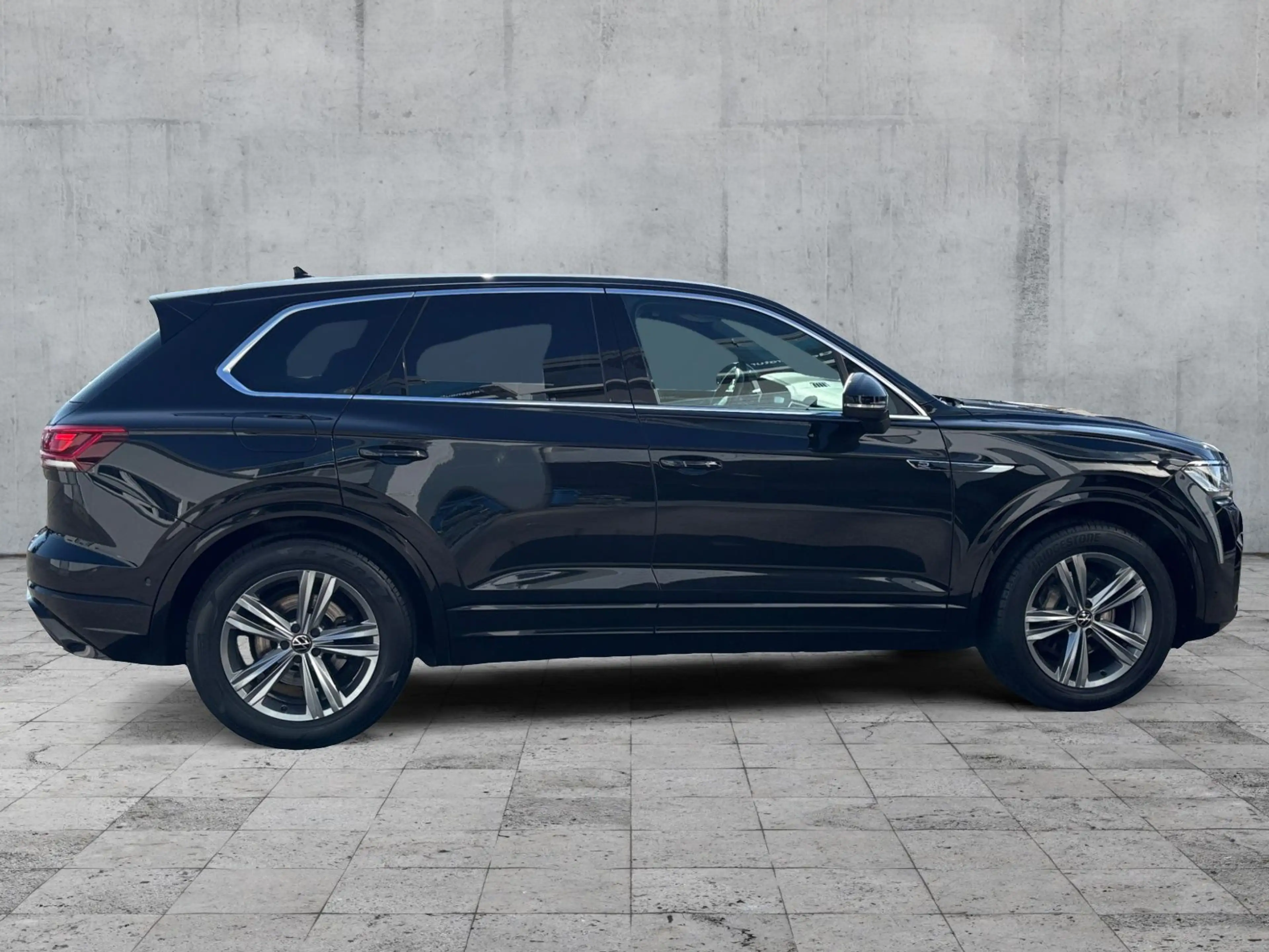 Volkswagen Touareg 3.0 TDI 4M R-LINE LED+NAV+RFK+AHK+STDHZG — photo 7