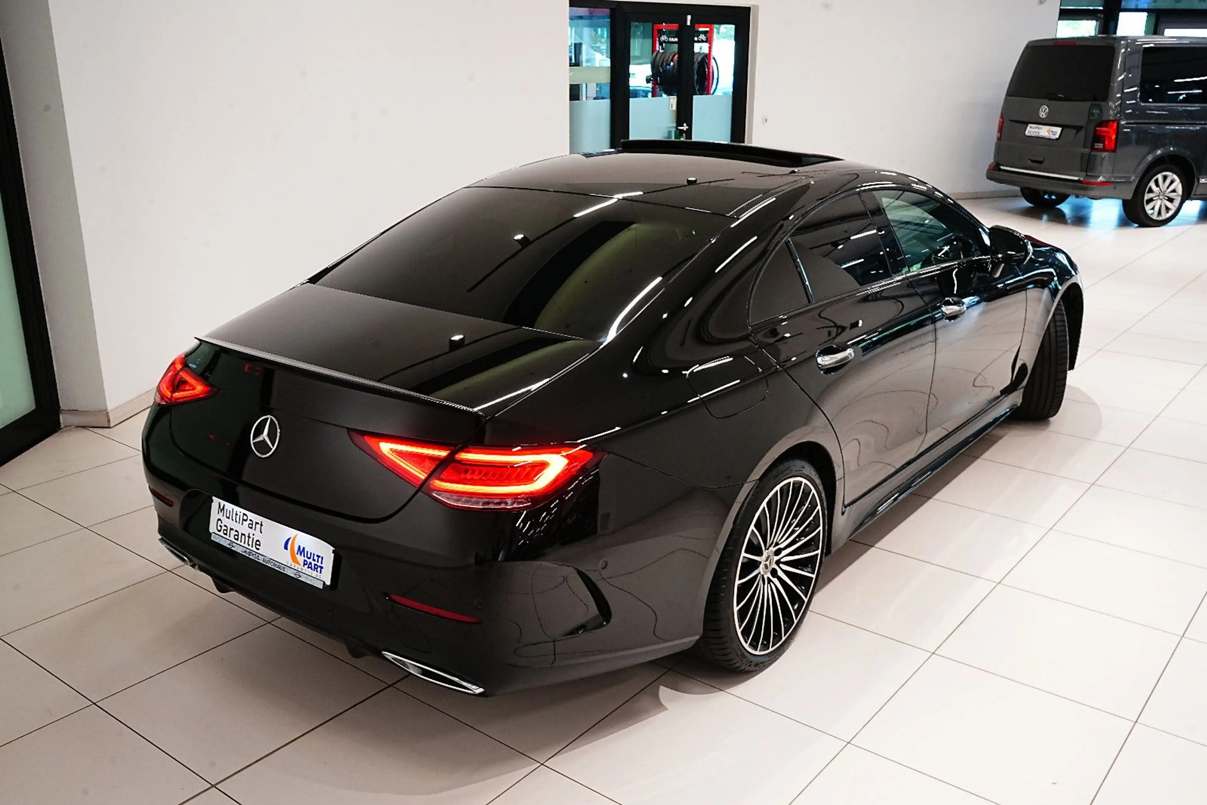 Mercedes-Benz CLS 400 d|AMG|NIGHT|LUFT|MASSAG|MEMO|360°|BURMES| — photo 2