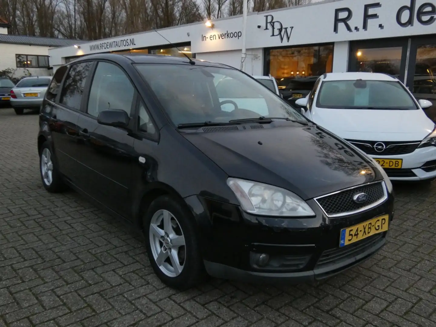 Ford Focus C-Max 1.6-16V Futura Nwe APK Schwarz - 2