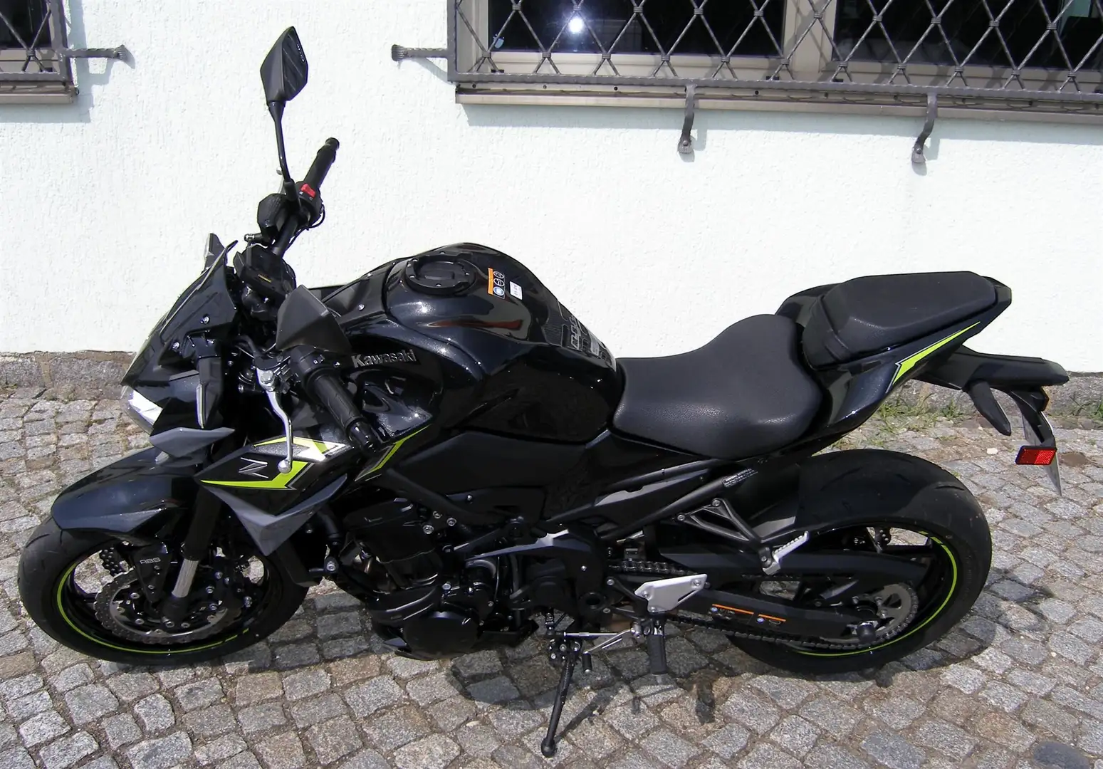 Kawasaki Z 900 inkl. Daytona Heizgriffe und GSG-Streetline Sturzp Schwarz - 2