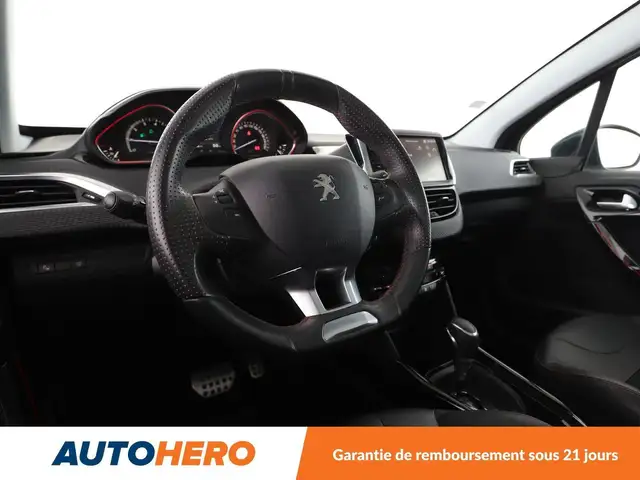 Peugeot 2008 view 12