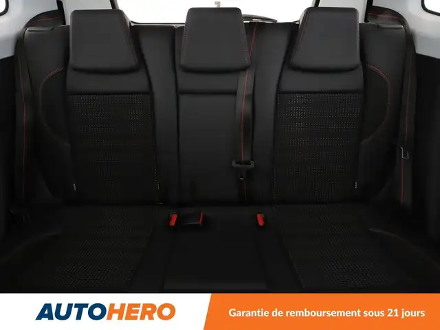 Peugeot 2008 view 16