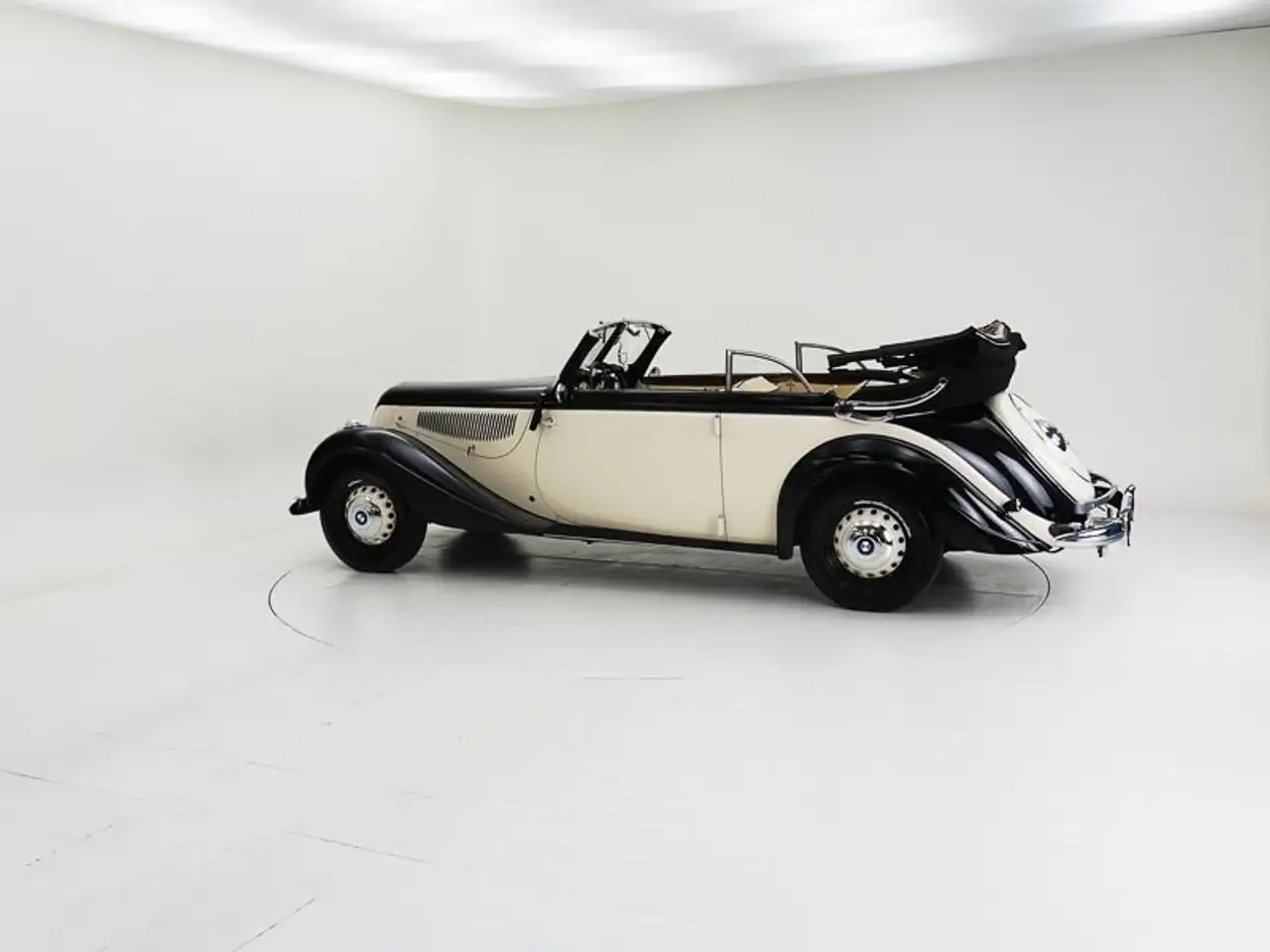 BMW 335 Cabriolet by Autenrieth '39 CH0192, foto 4
