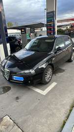 147 1.9JTD Distinctive 120 Distinctive