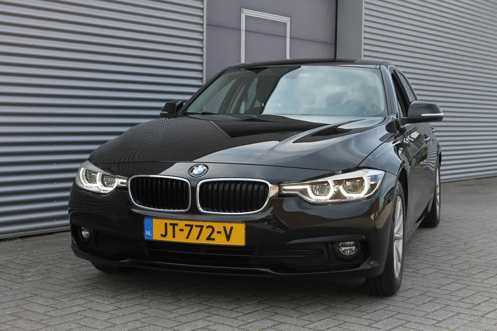 BMW 320 3-serie Touring 320d EDE Centennial Executive I Au Schwarz - 2