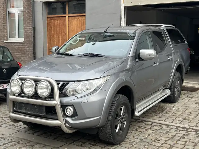 Mitsubishi L200 2.4 DI-D 4WD Intense (EU6)