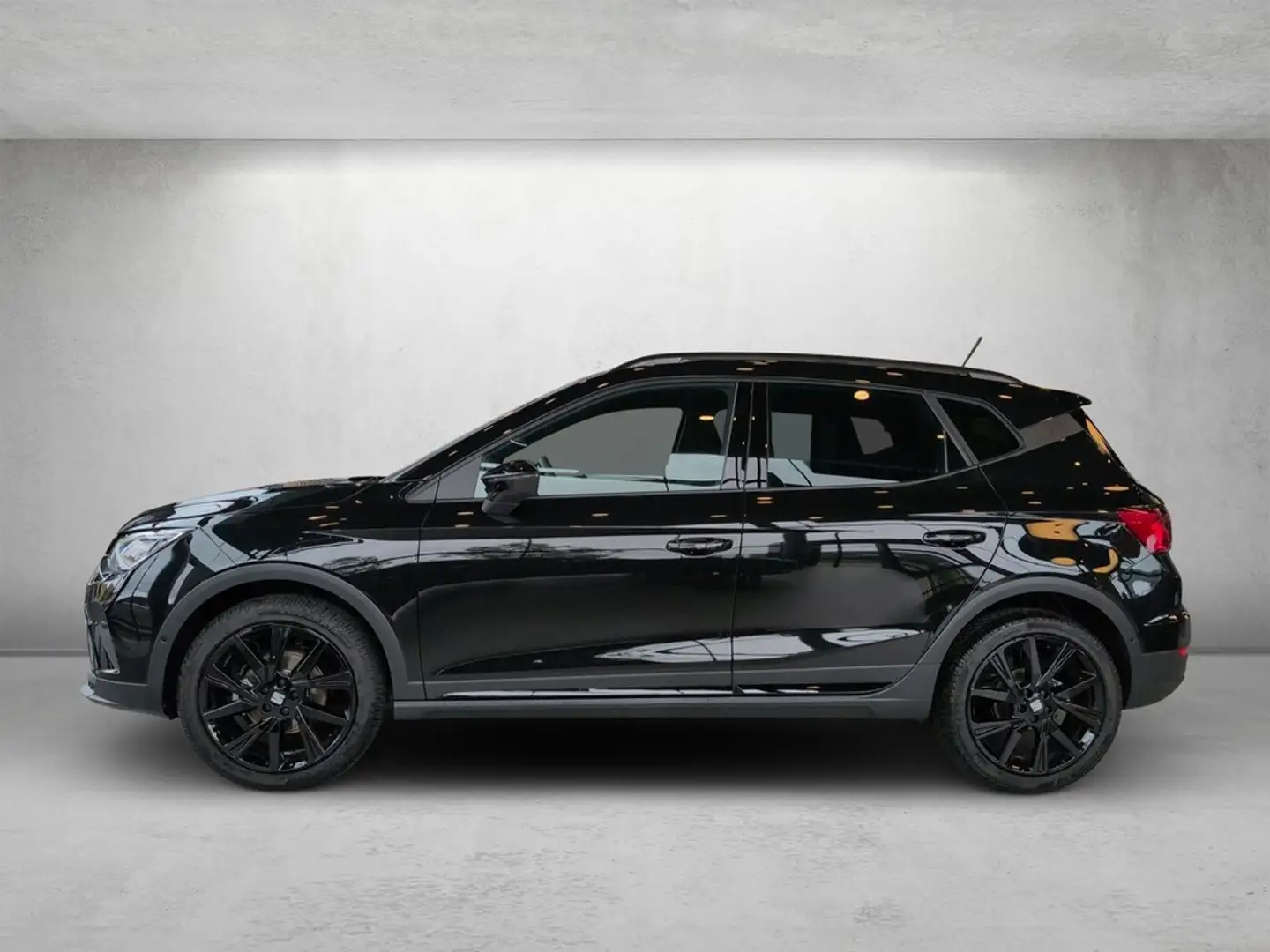 SEAT Arona FR Black Edition 1.5 TSI DSG ABGABE 12.2025 Schwarz - 2