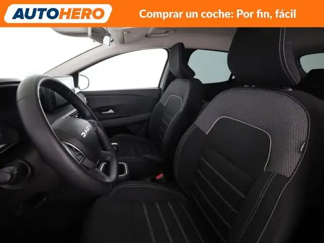 Dacia Sandero view 11