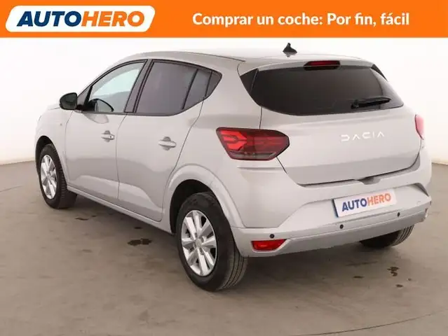 Dacia Sandero view 4