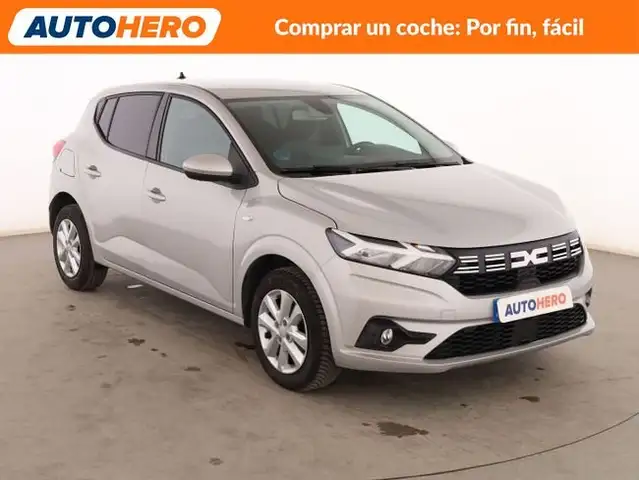 Dacia Sandero view 8