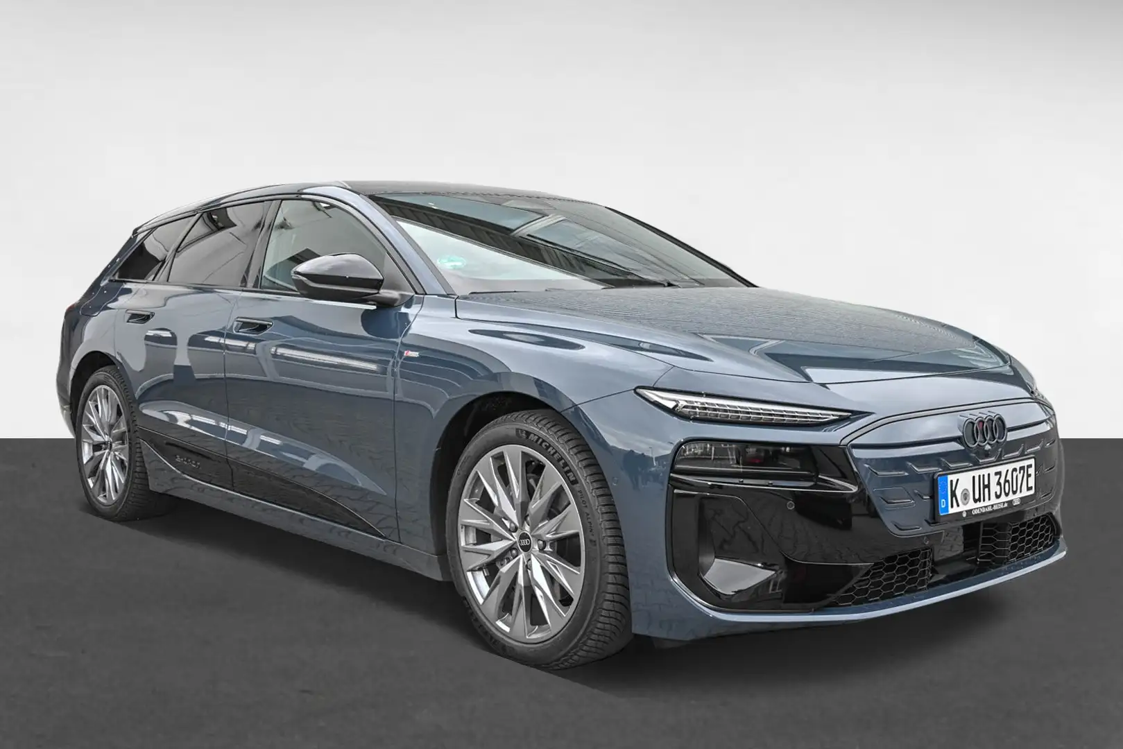 Audi A6 Avant e-tron performance*Pano*Sline*TechPlus* Blau - 2