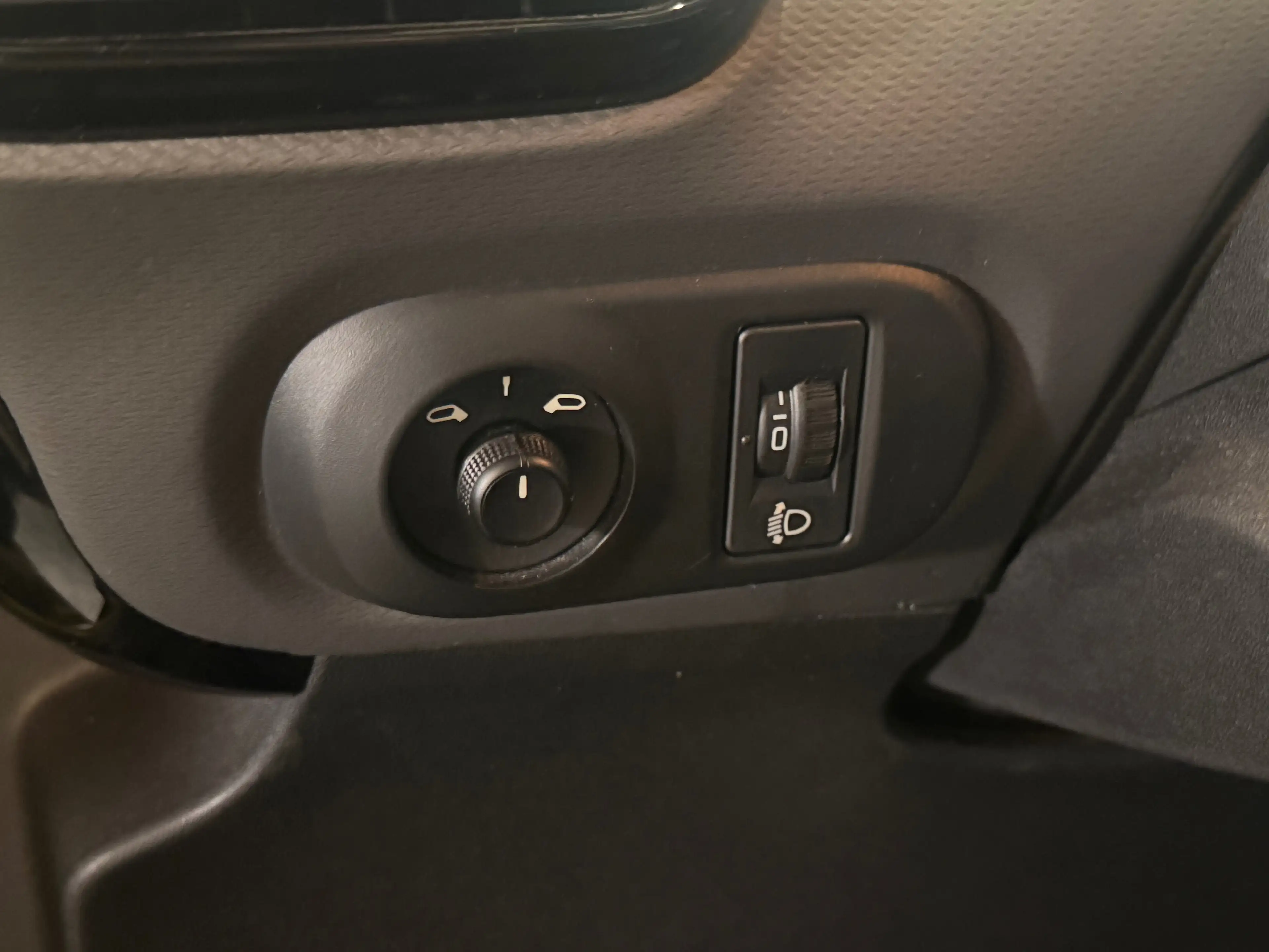 Citroen C4 Cactus C4 Cactus 1.2 Feel/12 mois de garantie/AUTOMATIQUE — photo 12