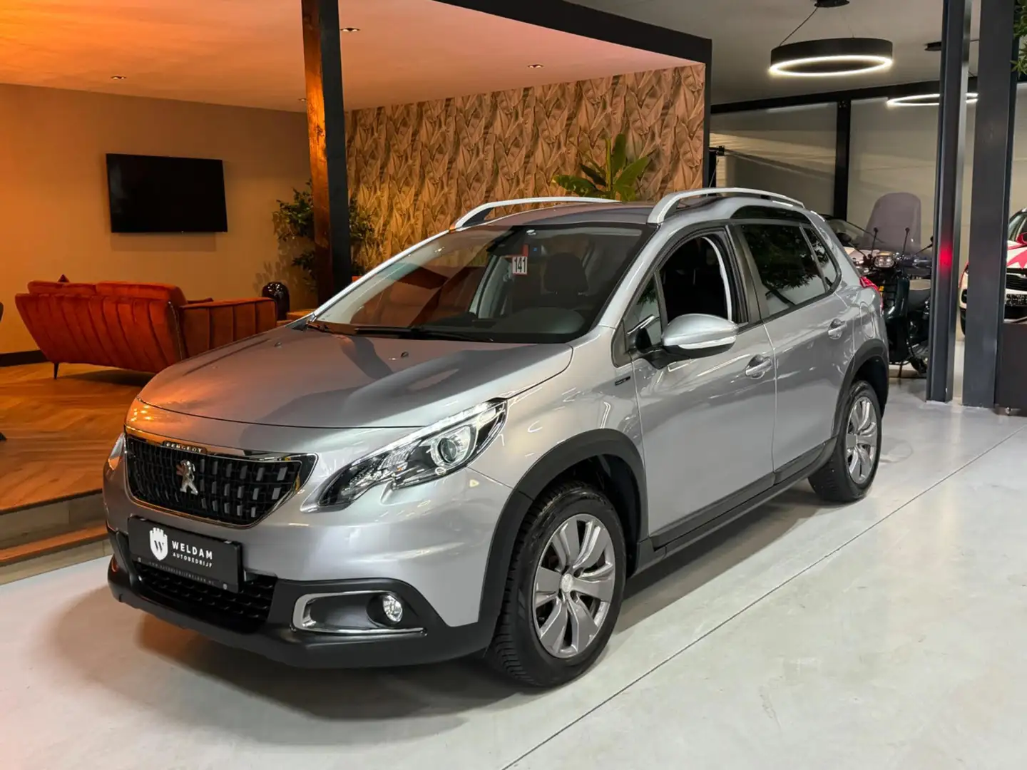 Peugeot 2008 1.2 PureTech Signature Garantie CarPlay StoelVW Pa Gris - 2