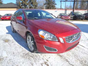 T6 AWD ~ R.Cam/Bluetooth/BLIS/USB | Carfax Clean