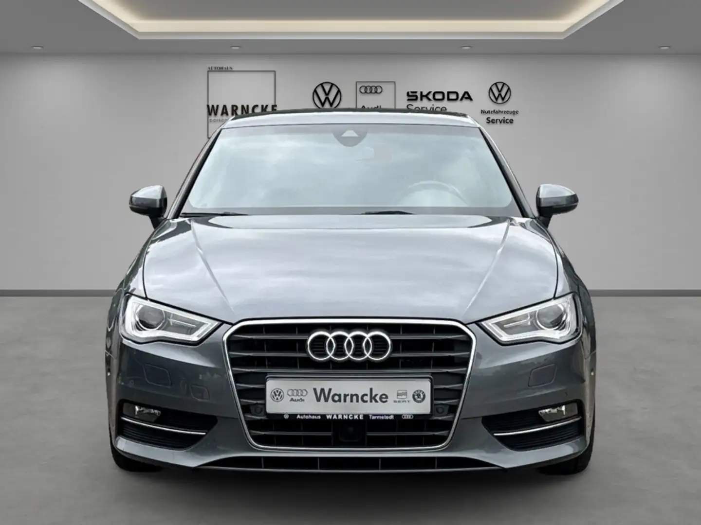 Audi A3 1.8 TFSI S line Sportpaket XENON AHK LM PDC SHZ NS Gris - 2