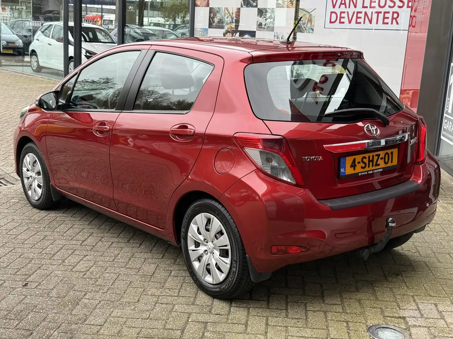 Toyota Yaris 1.3 VVT-i Aspiration AIRCO CAMERA TREKHAAK STUURWI Rot - 2