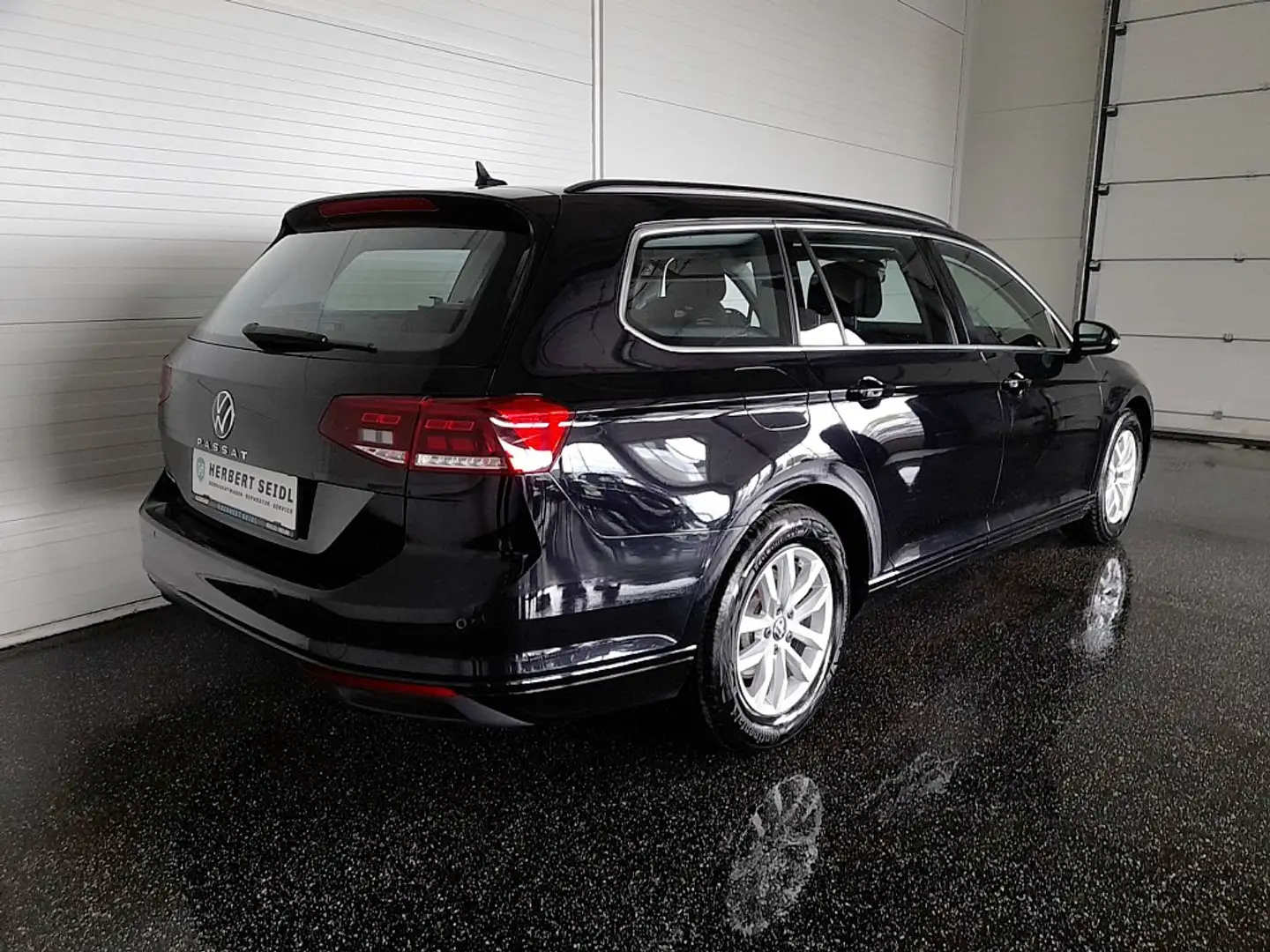 Volkswagen Passat Variant BUSINESS 2,0 TDI DSG *LED / NAVI / AHV & KAMERA... Schwarz - 2