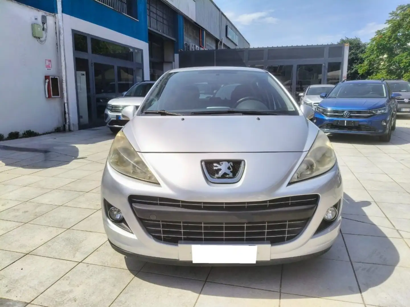 Peugeot 207 1.4 HDi 70CV 5p. Carplay Neopatentati Zilver - 2