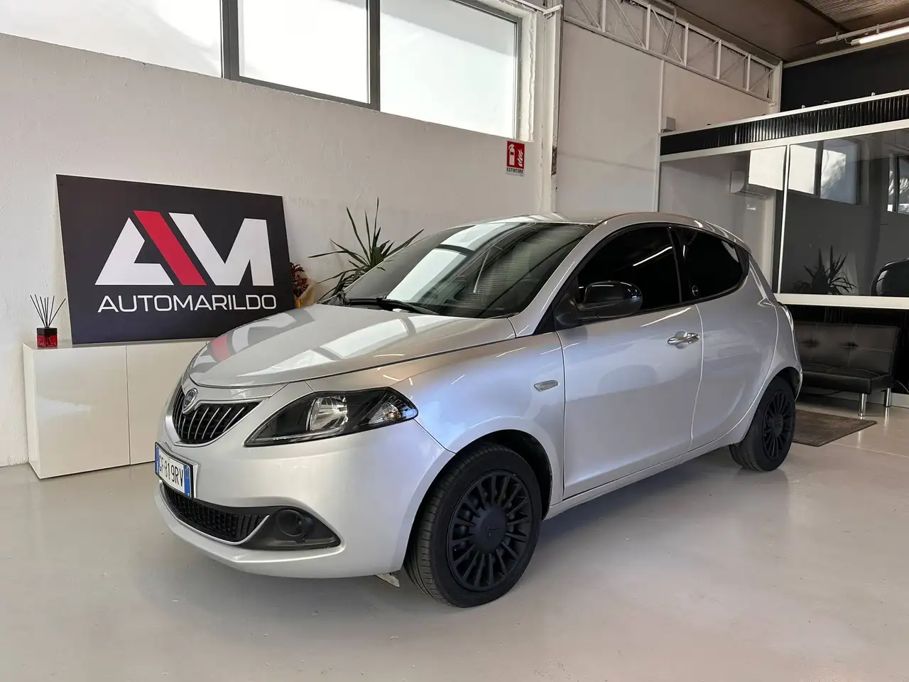 Lancia Ypsilon