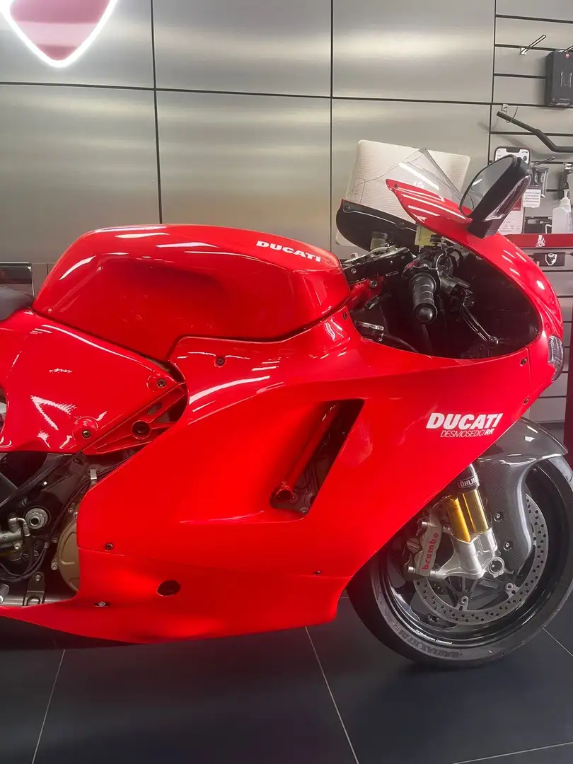 Ducati Desmosedici RR - 1