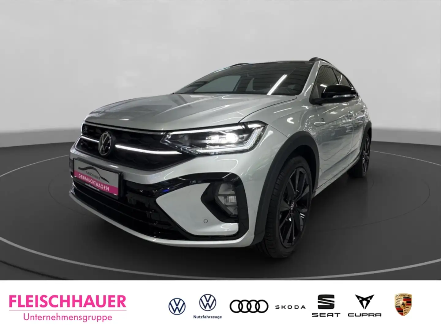 Volkswagen Taigo R-Line 1,0 l TSI MATRIX+ACC+RFK+NAVI+PDC V&H+CARPL Silber - 1