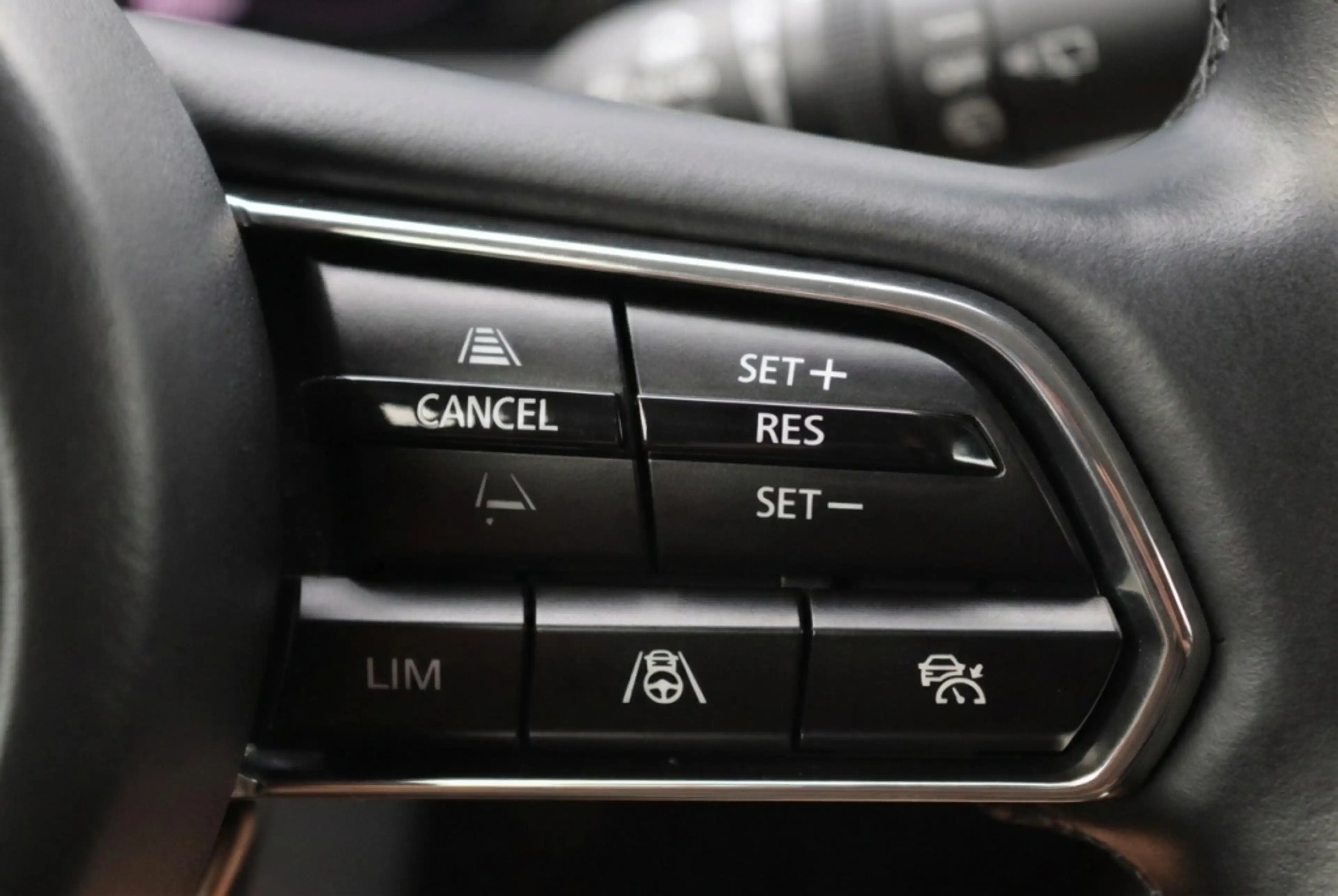 Mazda CX-60 Exclusive-Line Hybrid AWD HUD l Camera l Drive Ass — photo 22
