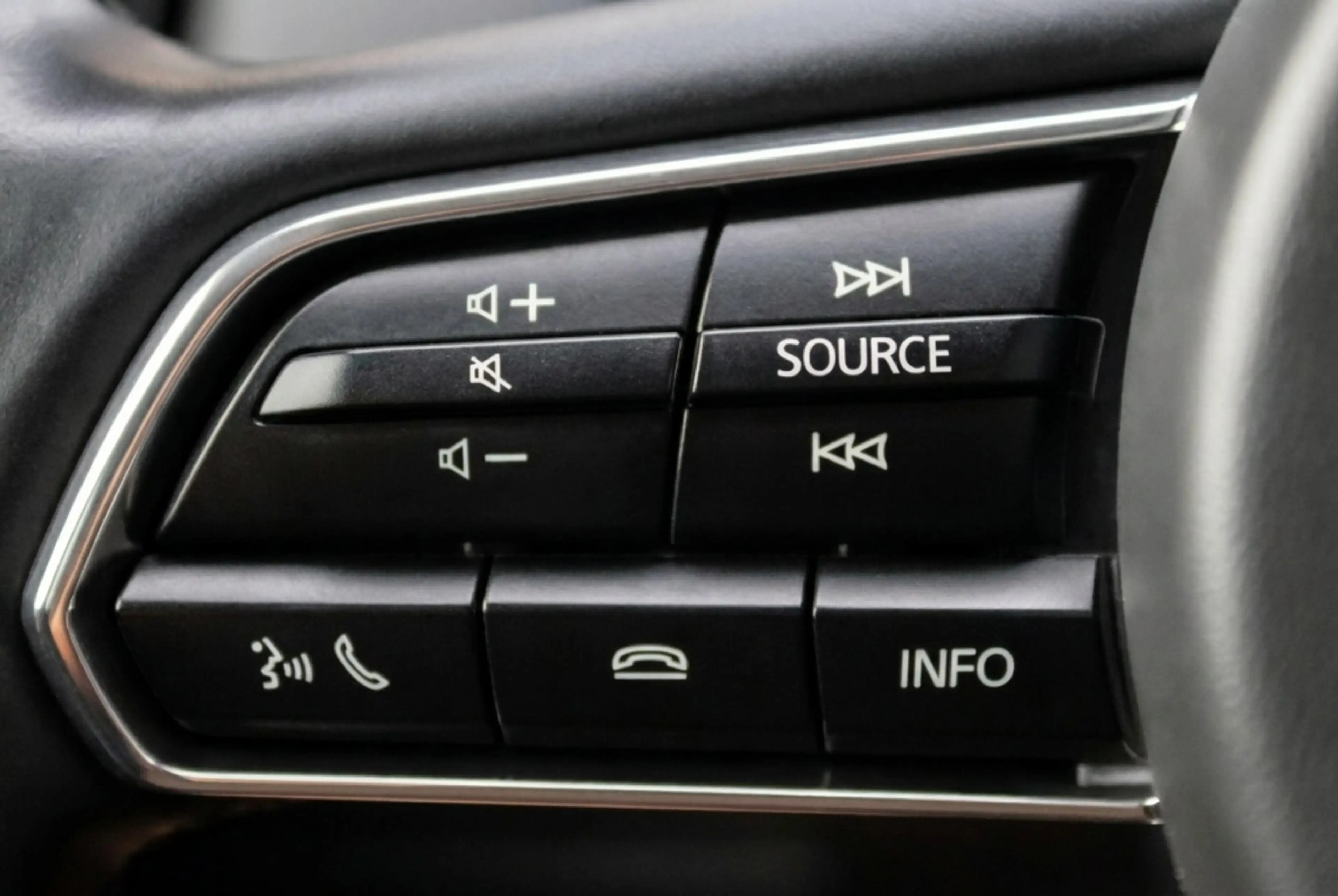 Mazda CX-60 Exclusive-Line Hybrid AWD HUD l Camera l Drive Ass — photo 23