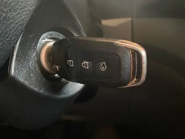 Ford Transit Connect view 17