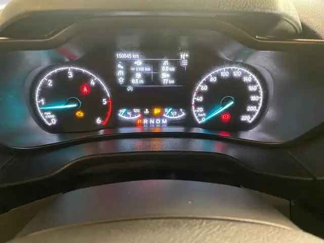 Ford Transit Connect view 16
