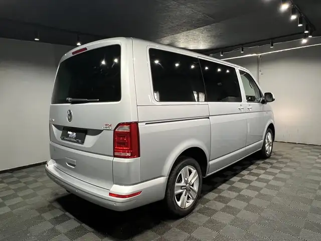 Volkswagen Multivan view 4