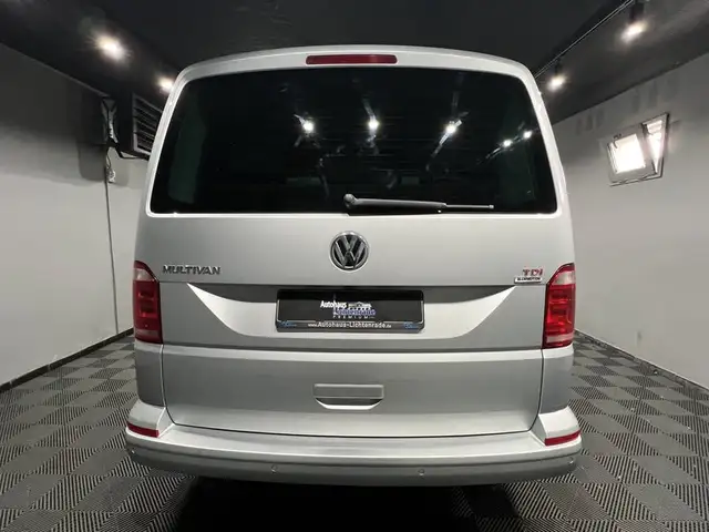 Volkswagen Multivan view 7