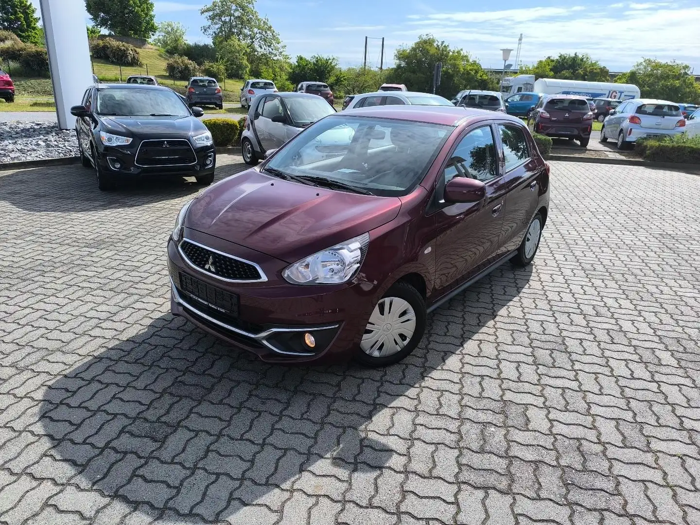 Mitsubishi Space Star Active 1.0 MIVEC 5-Gang Rouge - 1