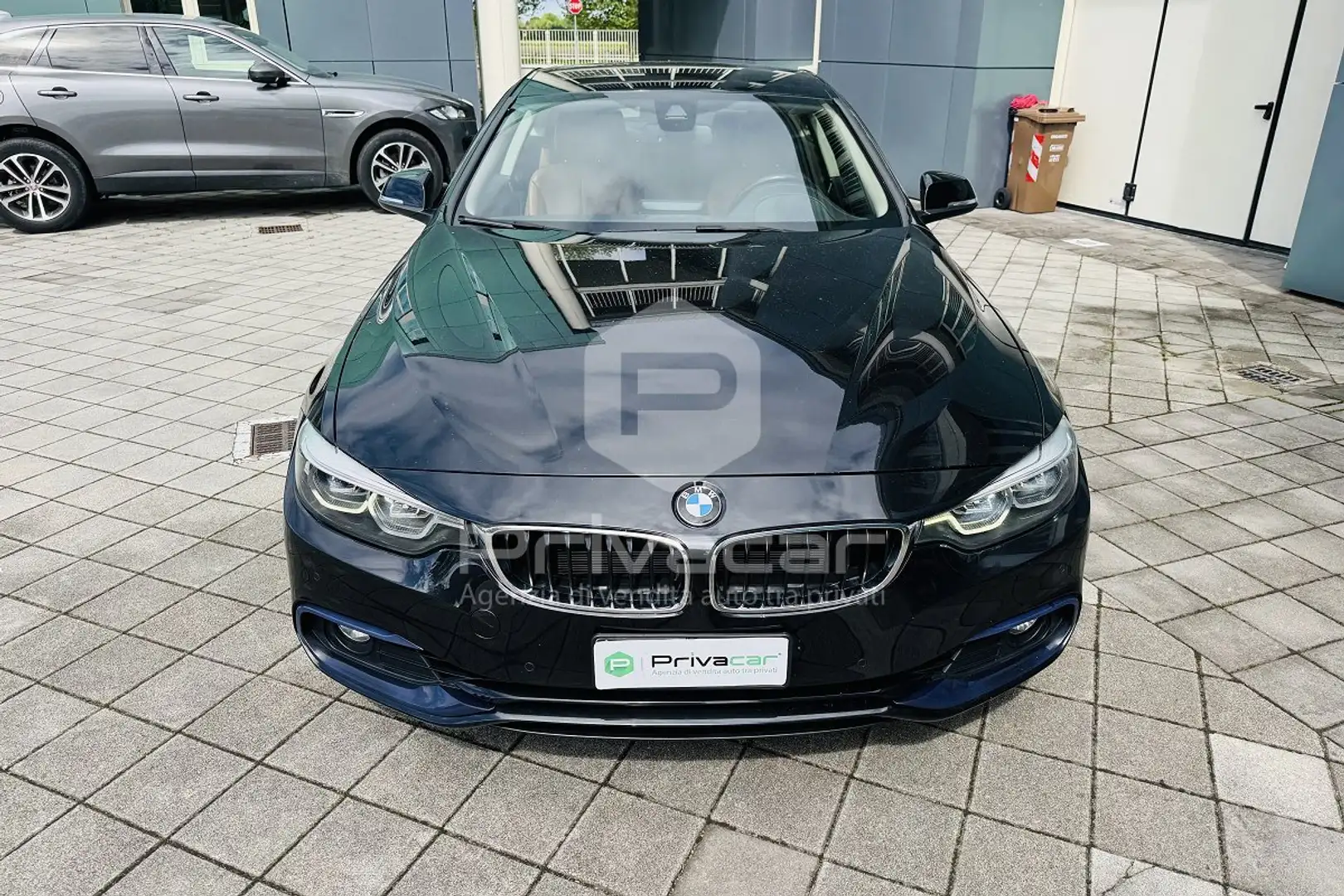 BMW 420 420i Coupé Sport Zwart - 2