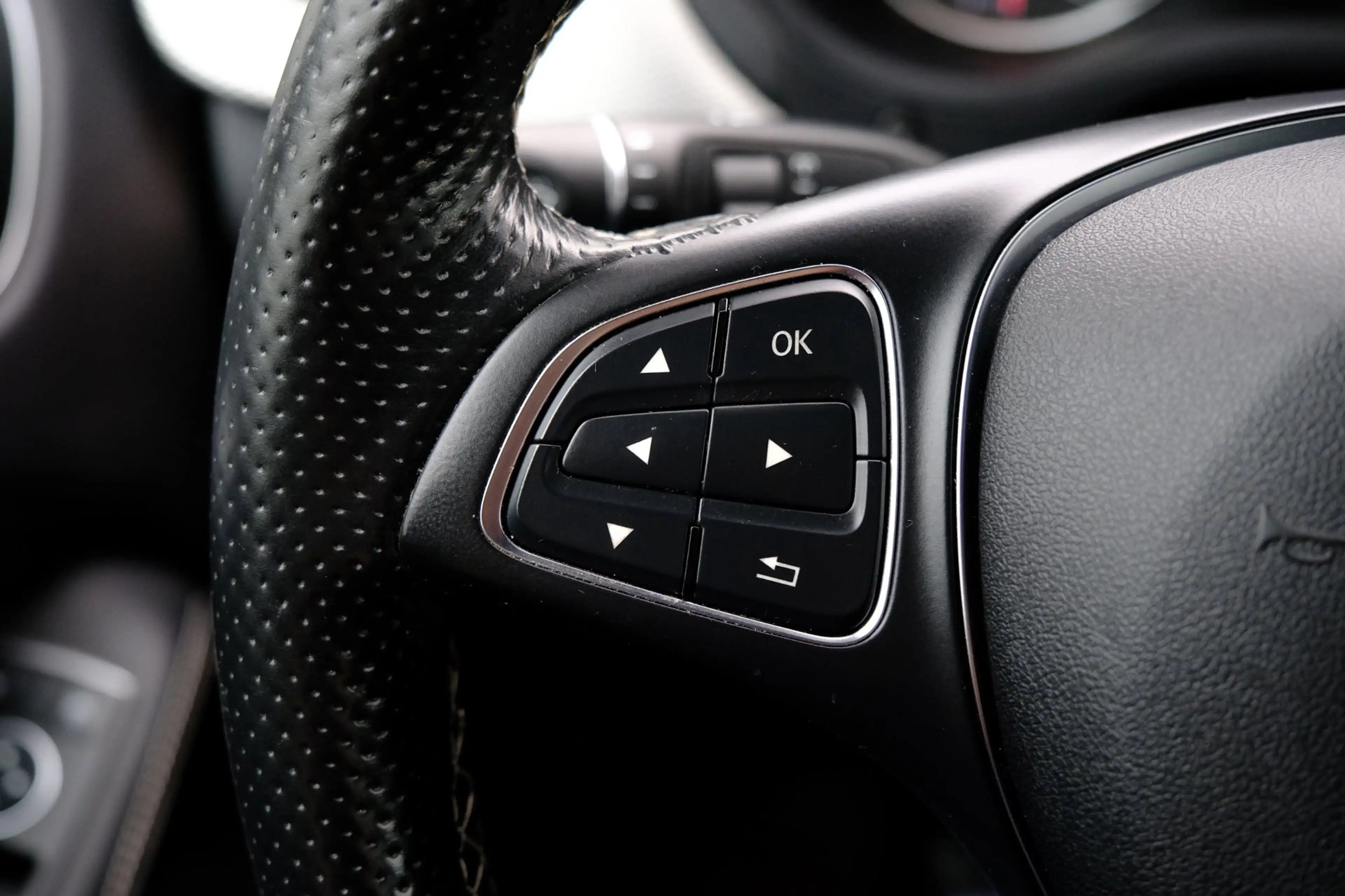 Mercedes-Benz B 180 Ambition Navi|PDC|LMV|Trekh. — photo 20