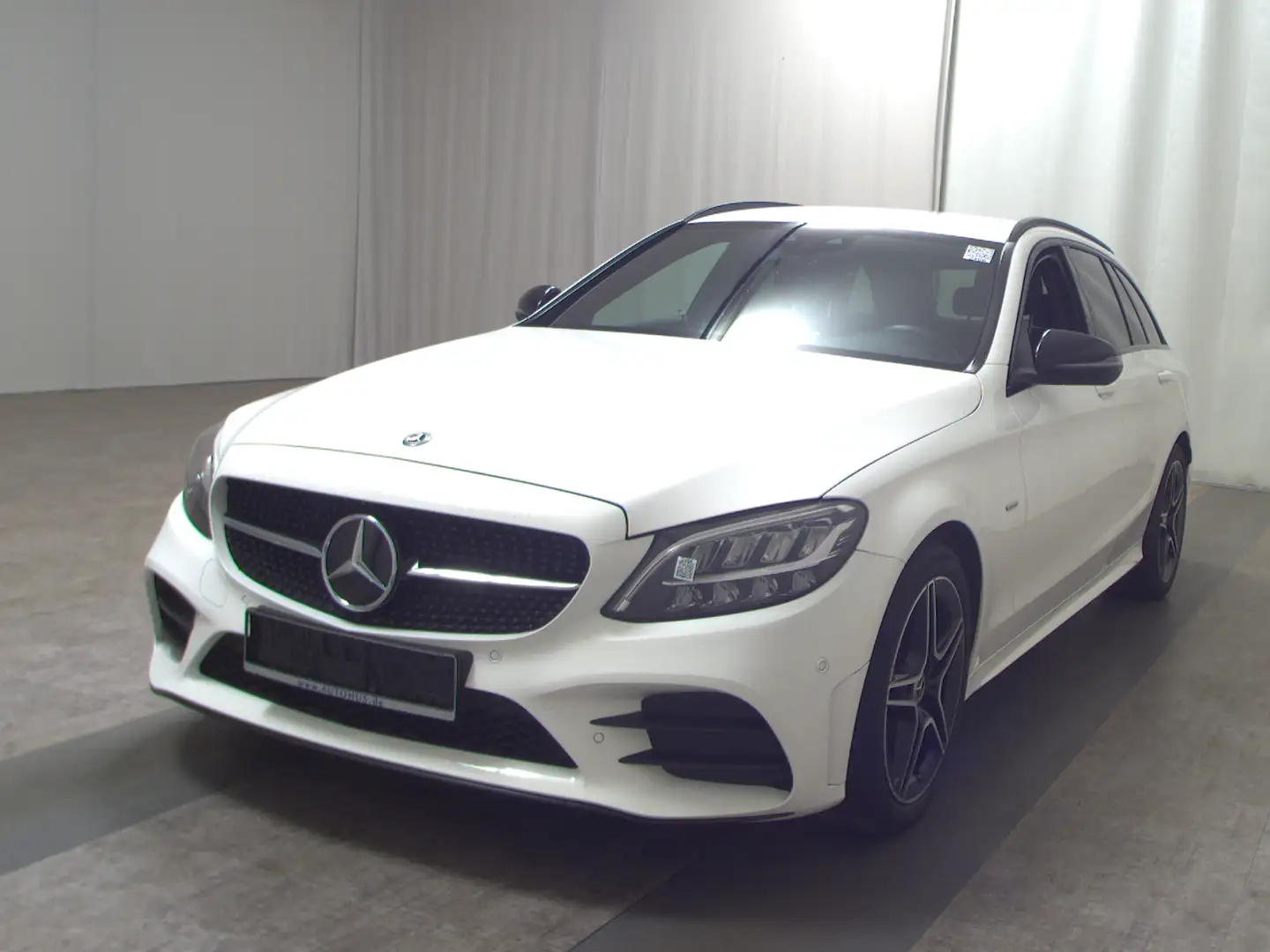 Mercedes-Benz C 220 T d  AMG-Line Night Navi LED Widescreen AHK Weiß - 2