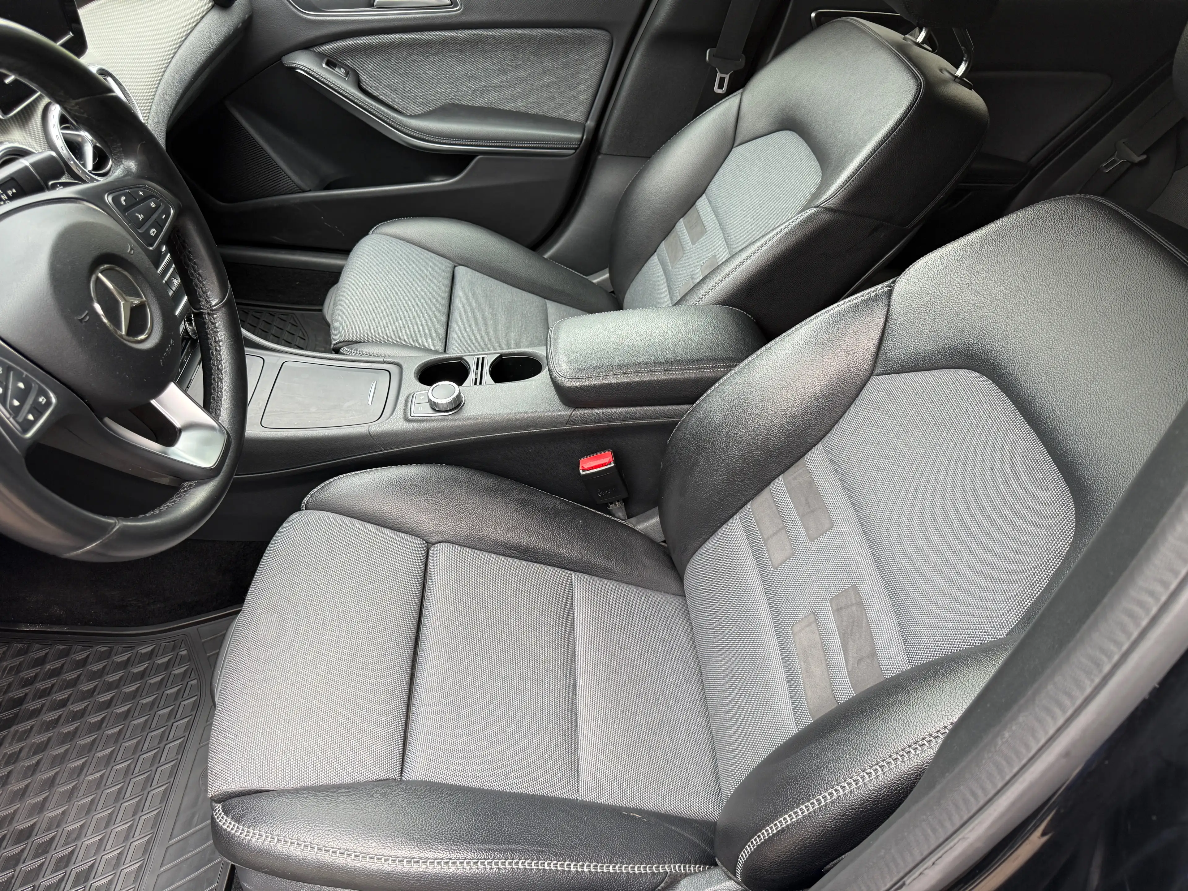 Mercedes-Benz GLA 200 CDI 4Matic Style *HU neu*AHK*Navi*PDC*SHZ*Teilleder*Automatik* — photo 9