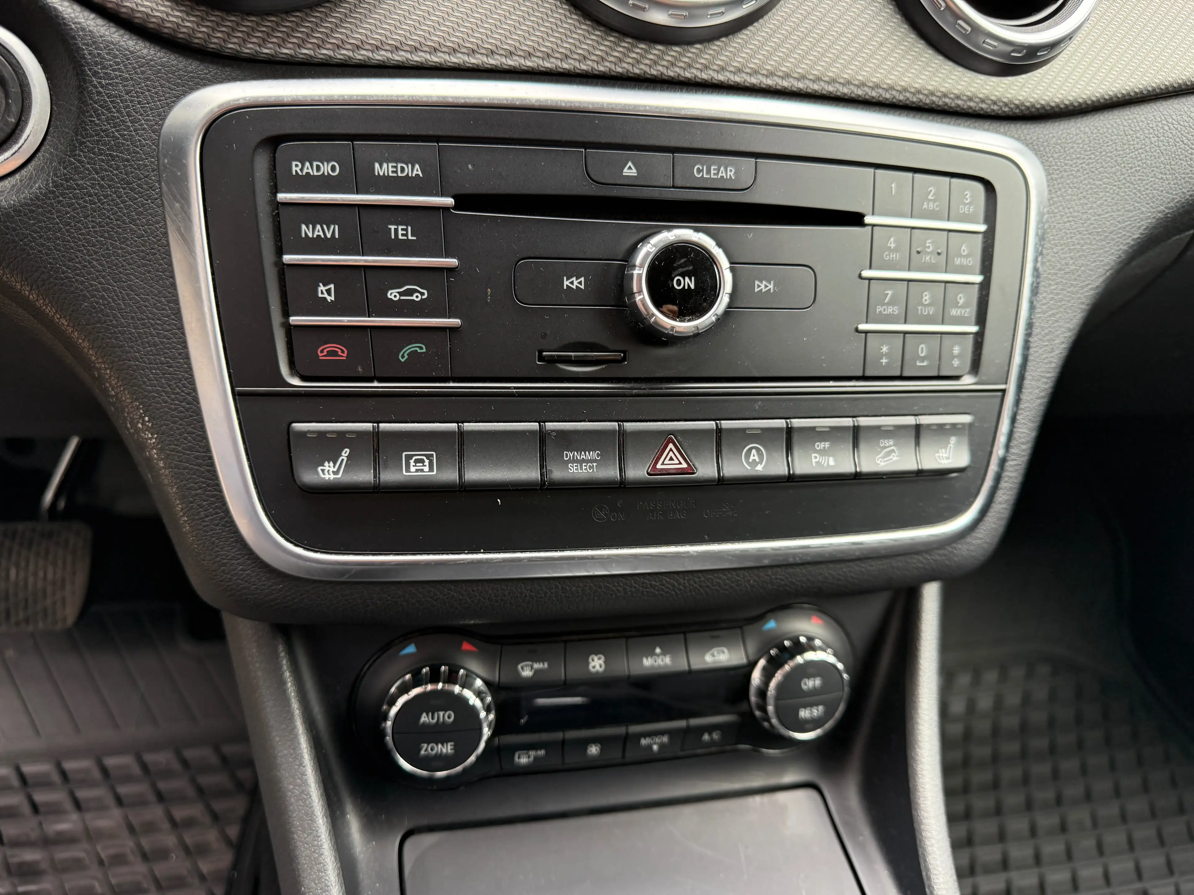 Mercedes-Benz GLA 200 CDI 4Matic Style *HU neu*AHK*Navi*PDC*SHZ*Teilleder*Automatik* — photo 14