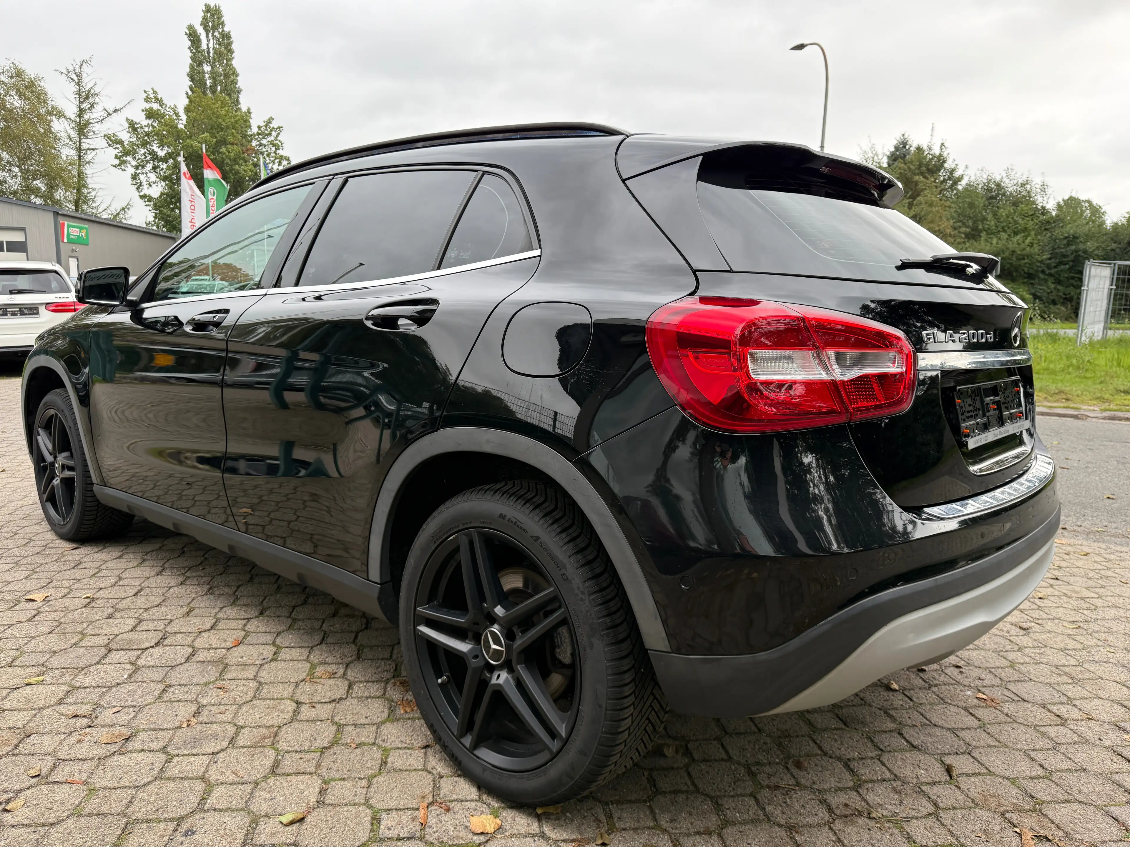 Mercedes-Benz GLA 200 CDI 4Matic Style *HU neu*AHK*Navi*PDC*SHZ*Teilleder*Automatik* — photo 8