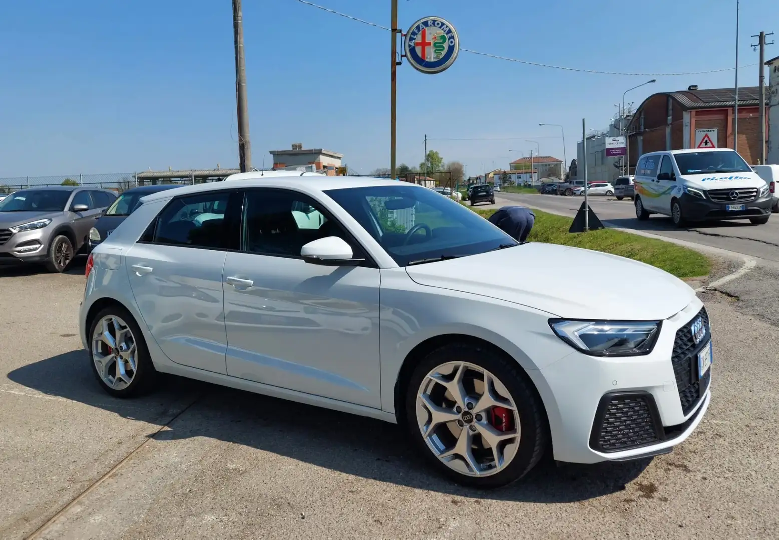 Audi A1 AUDI A1 SB 1.0 BENZINA 110 CV MANUALE ADMIRED Weiß - 1
