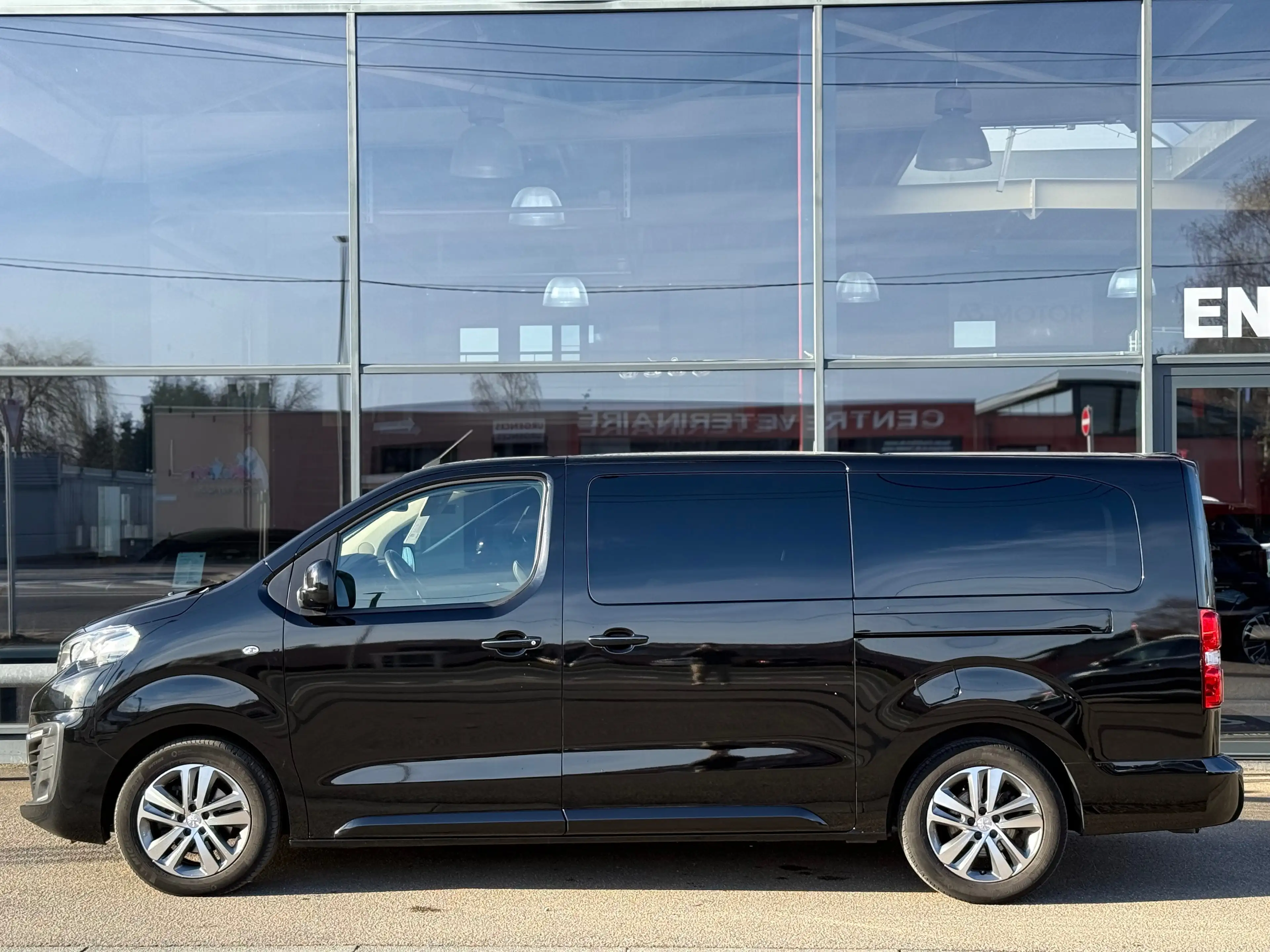 Peugeot Traveller 2.0HDi L3 TVAC DOUBLE CAB 5PL AUTO GPS CAMERA — photo 5